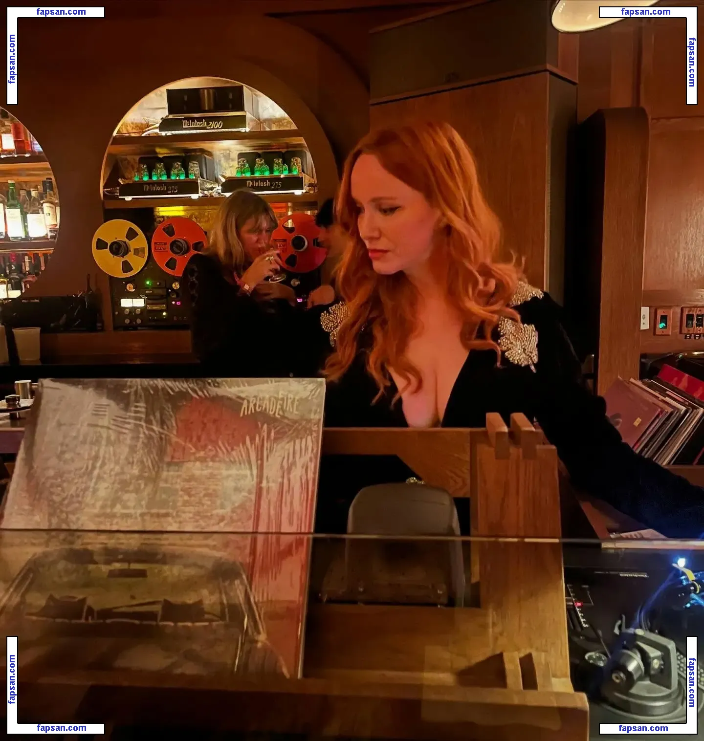 Christina Hendricks голая фото #0820 с Онлифанс