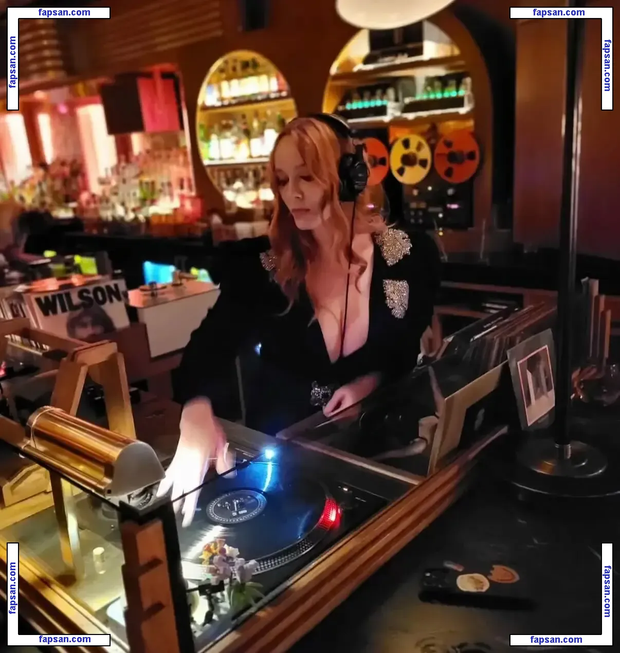 Christina Hendricks голая фото #0822 с Онлифанс