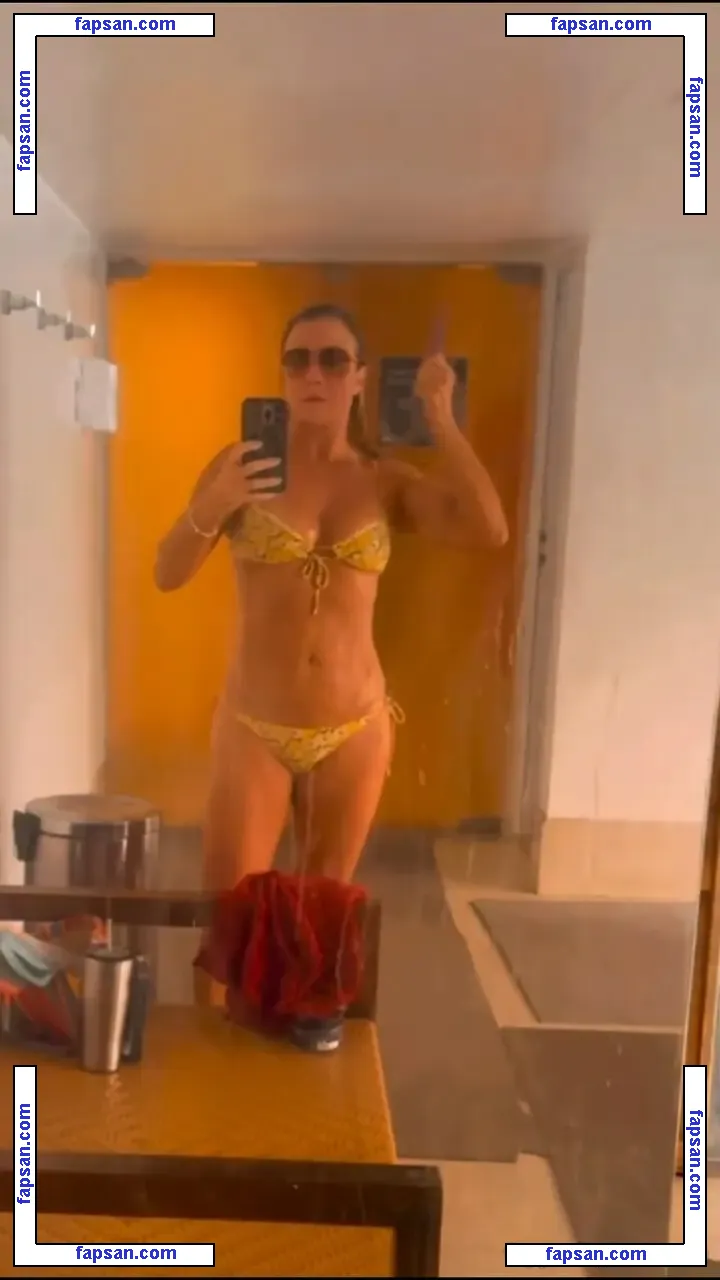 Christine Fernandes nude photo #0004 from OnlyFans