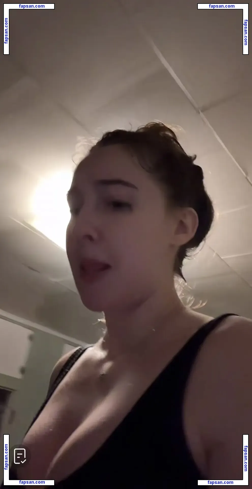 Christine Keyton голая фото #0001 с Онлифанс