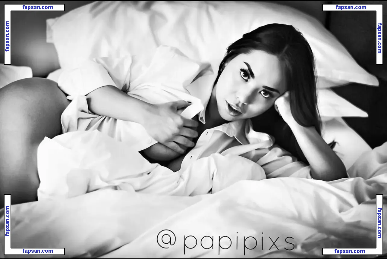 Christinevip nude photo #0017 from OnlyFans