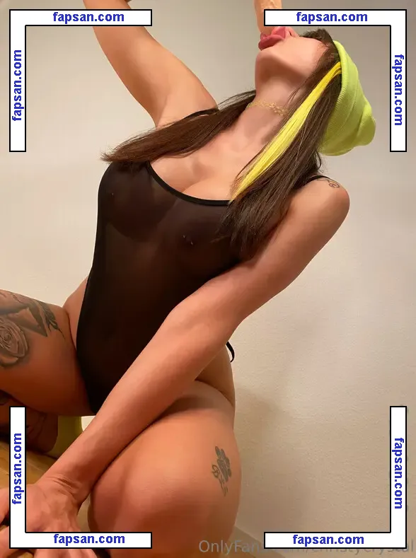 christycrystal369 nude photo #0026 from OnlyFans