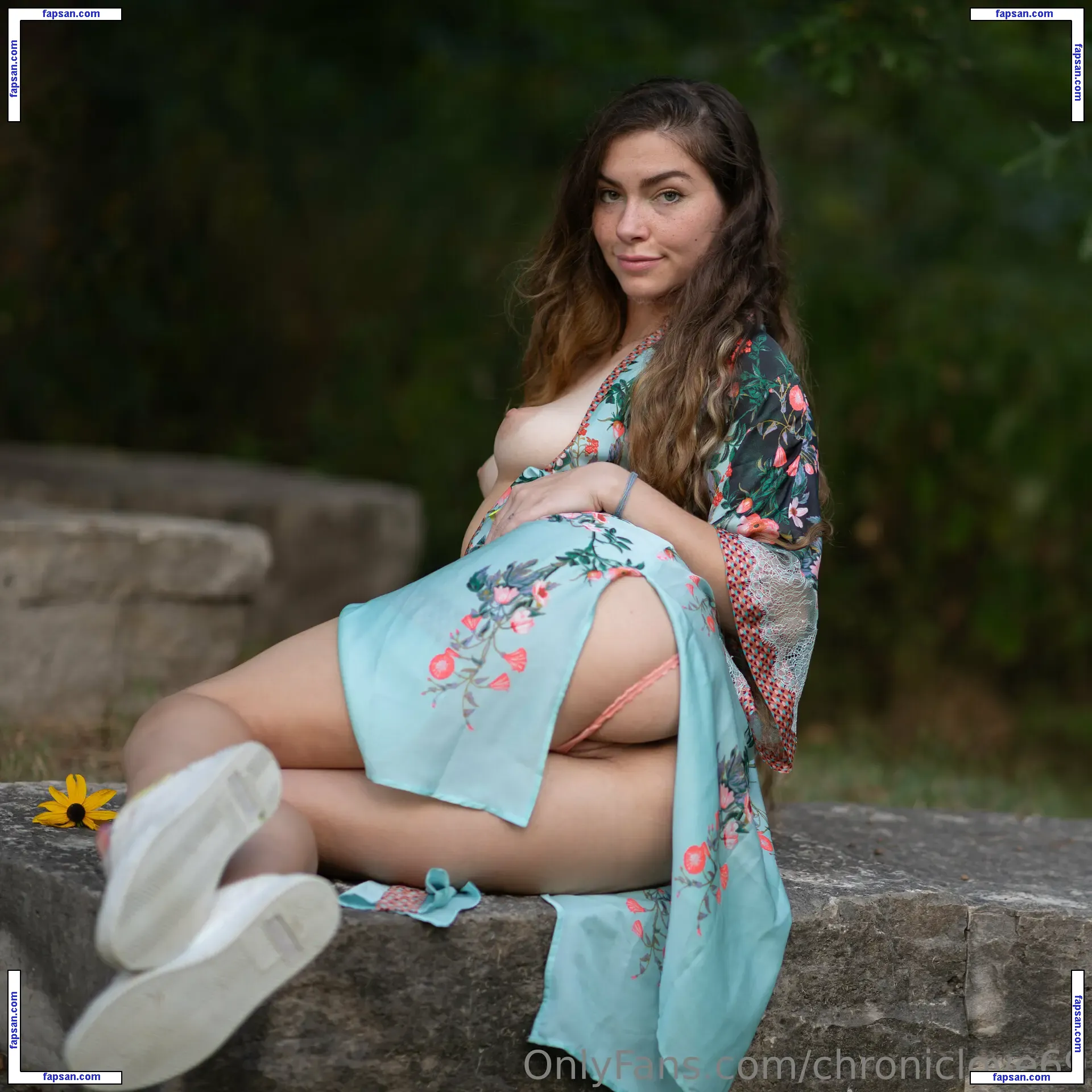 Chroniclove nude photo #0216 from OnlyFans