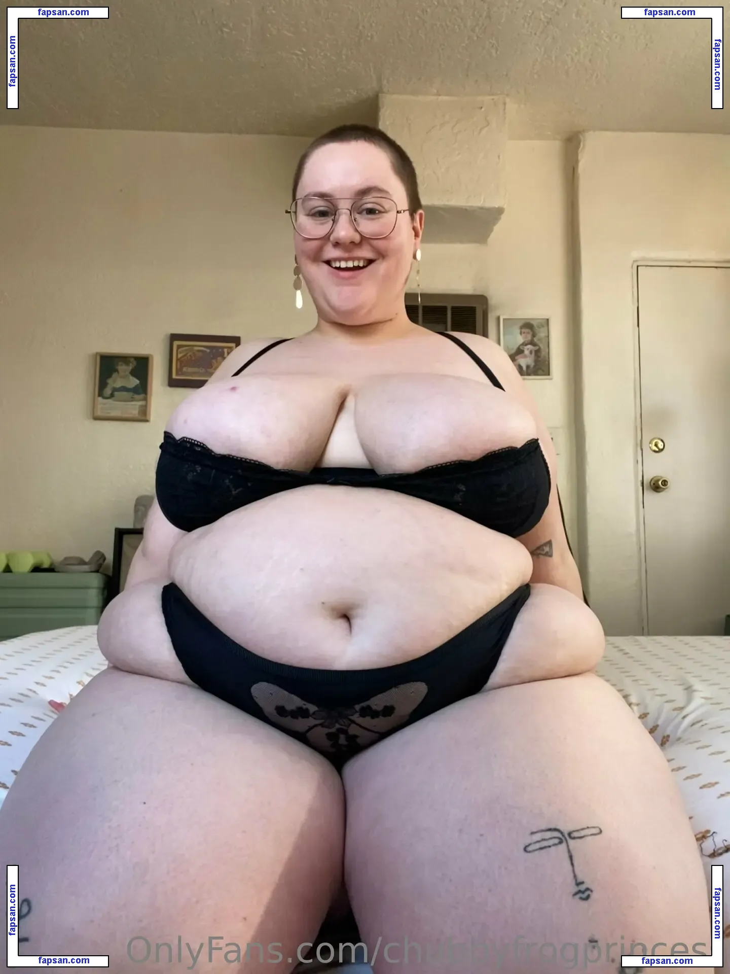 chubbyfrogprincess nude photo #0011 from OnlyFans