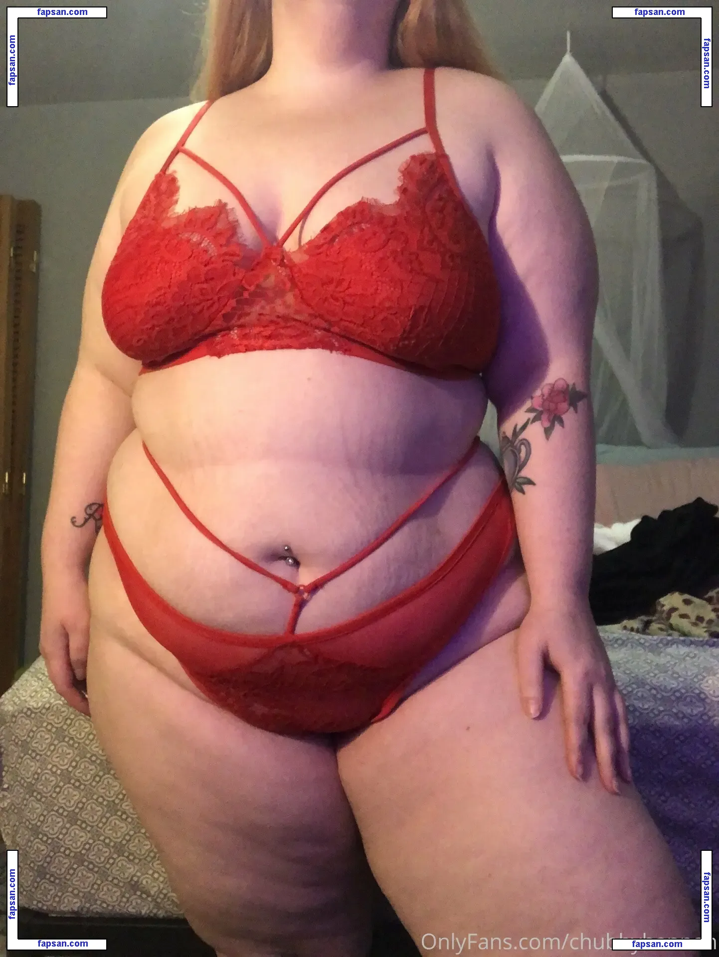 chubbyhannah nude photo #0016 from OnlyFans