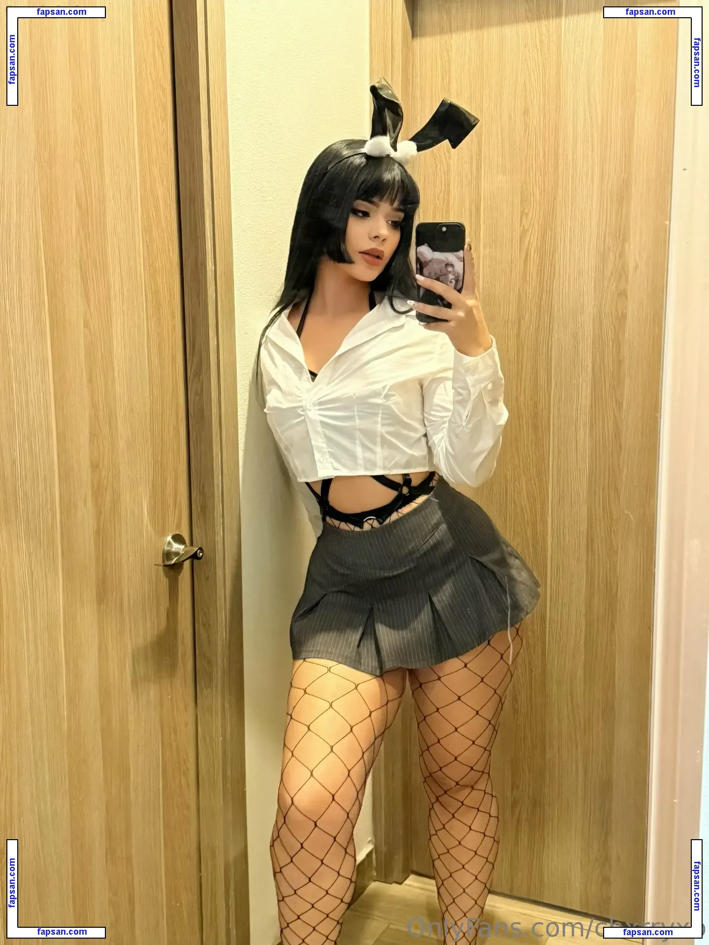 chxrryxb nude photo #0009 from OnlyFans