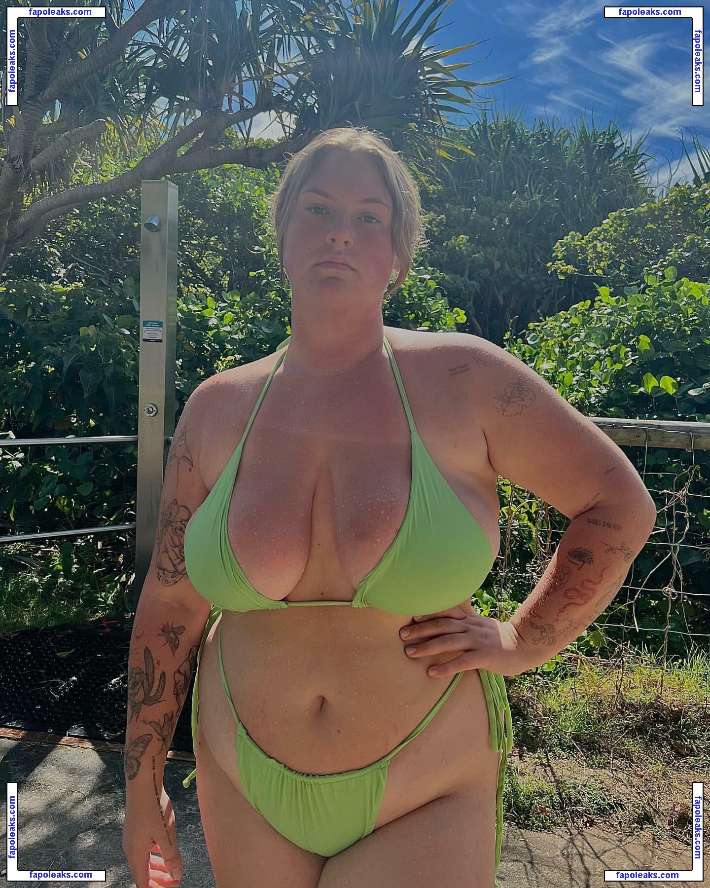 chynna / chynnaclair nude photo #0006 from OnlyFans