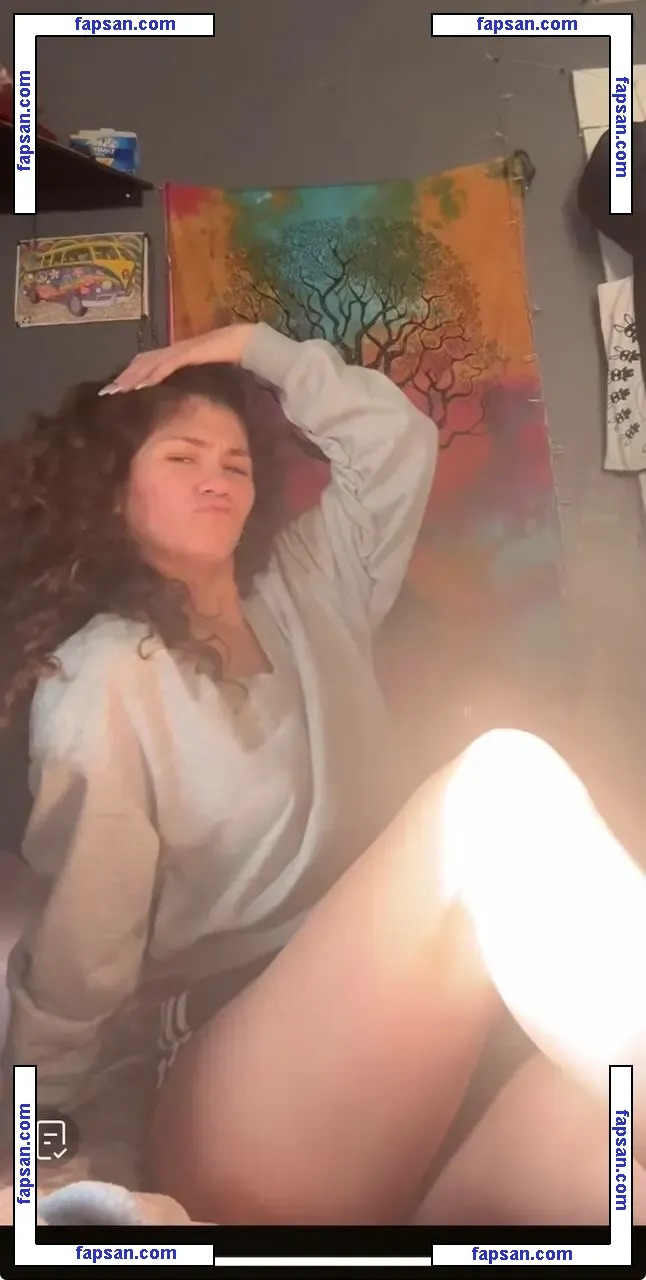 ciggybae голая фото #0055 с Онлифанс