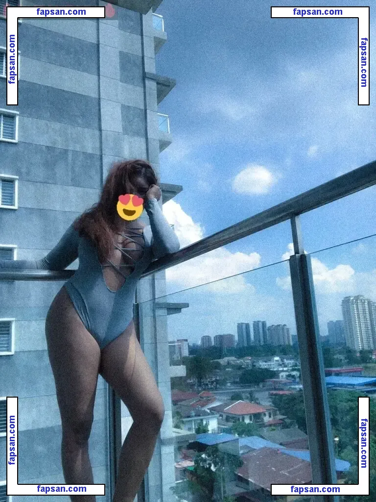 Cikgumelati nude photo #0011 from OnlyFans