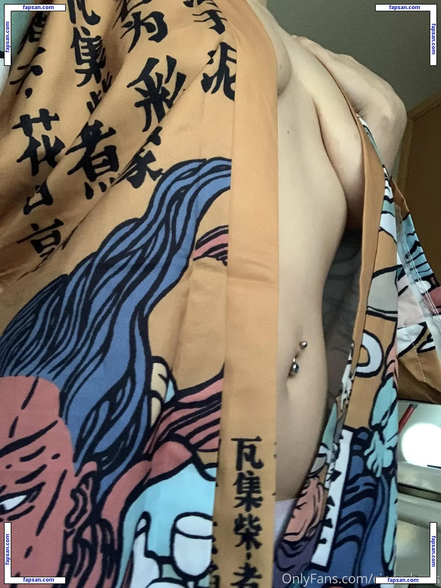 cinna-buns nude photo #0014 from OnlyFans