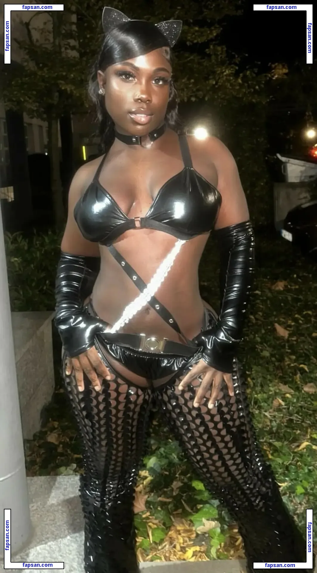 Cire Traore голая фото #0013 с Онлифанс