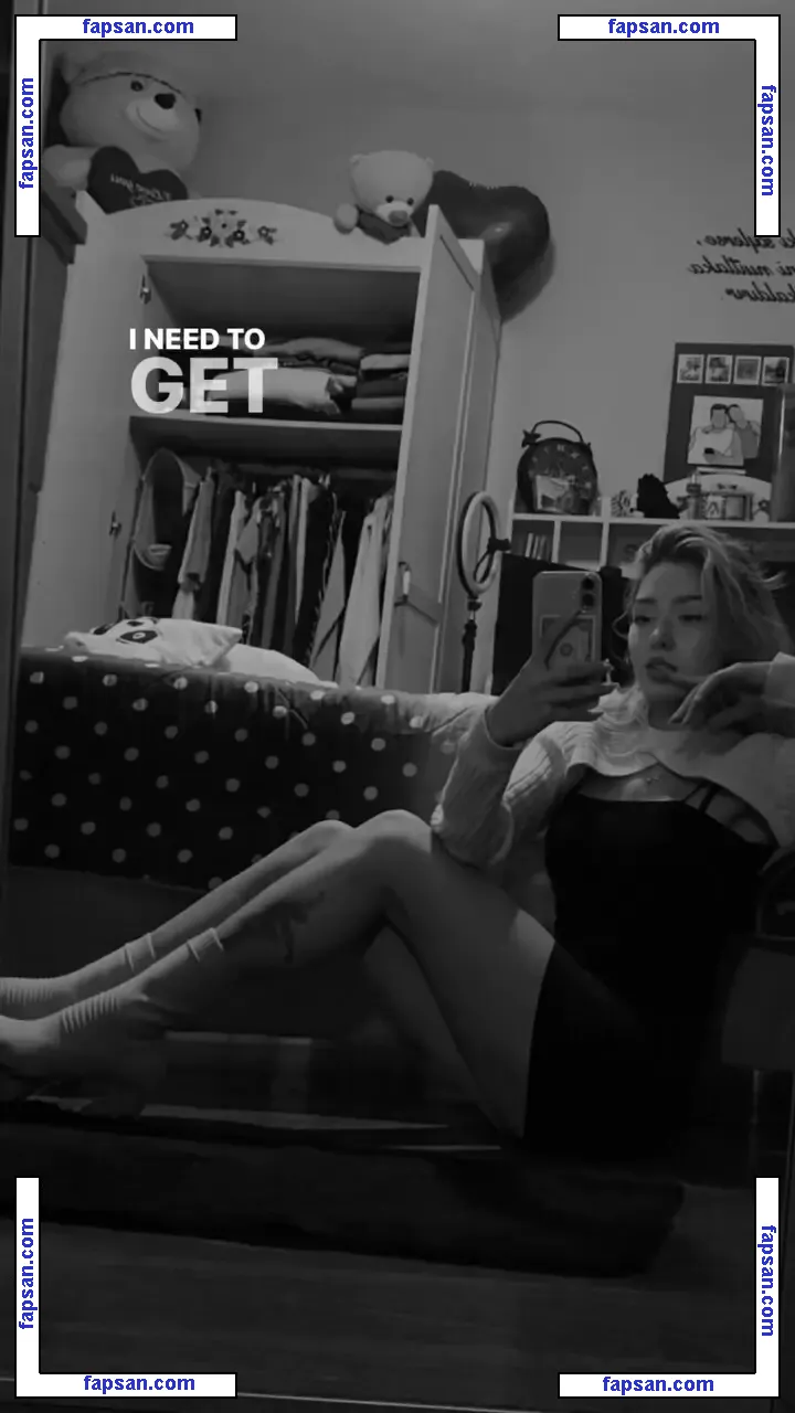 cisilleyup nude photo #0006 from OnlyFans