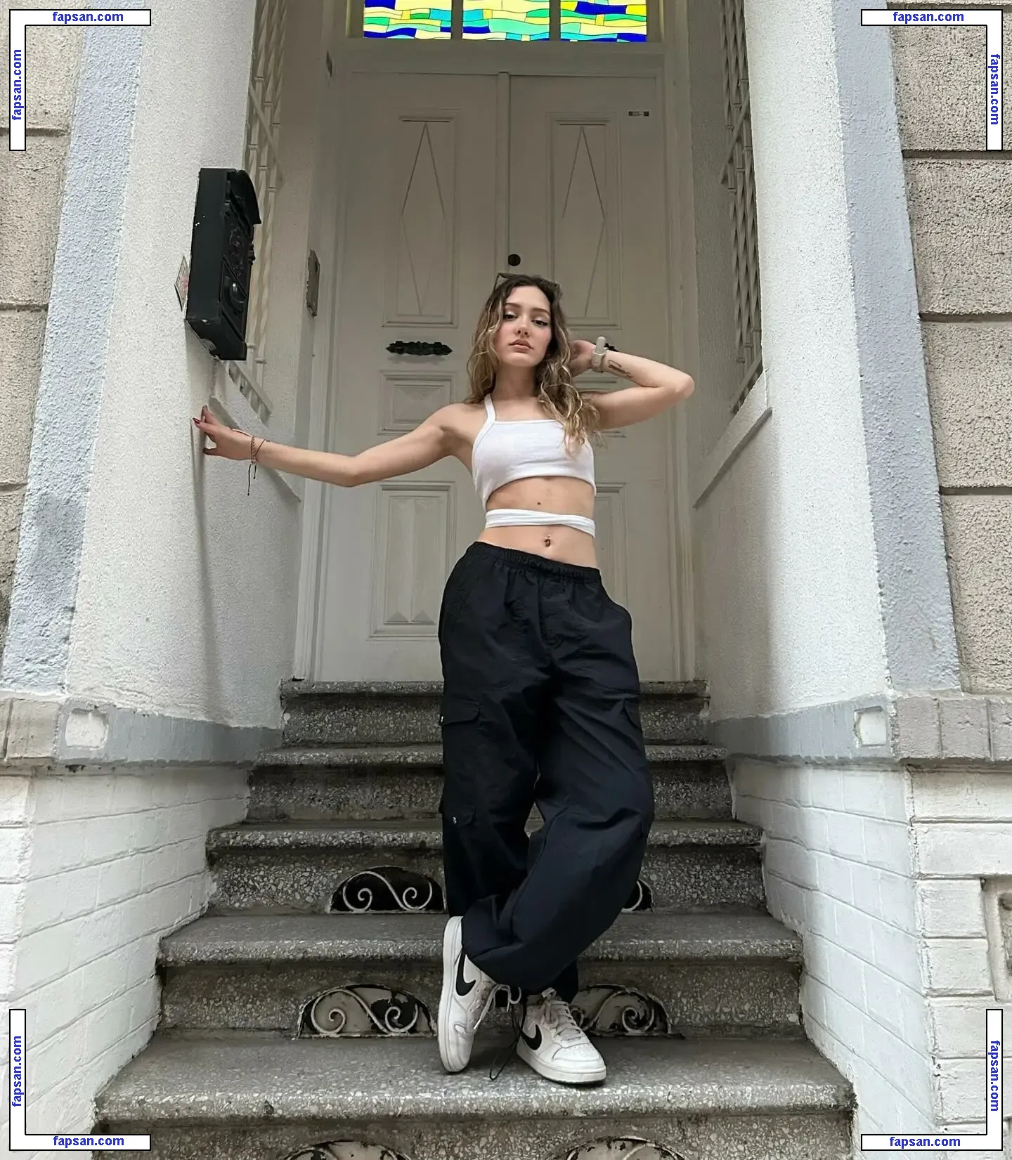 cisilleyup nude photo #0011 from OnlyFans