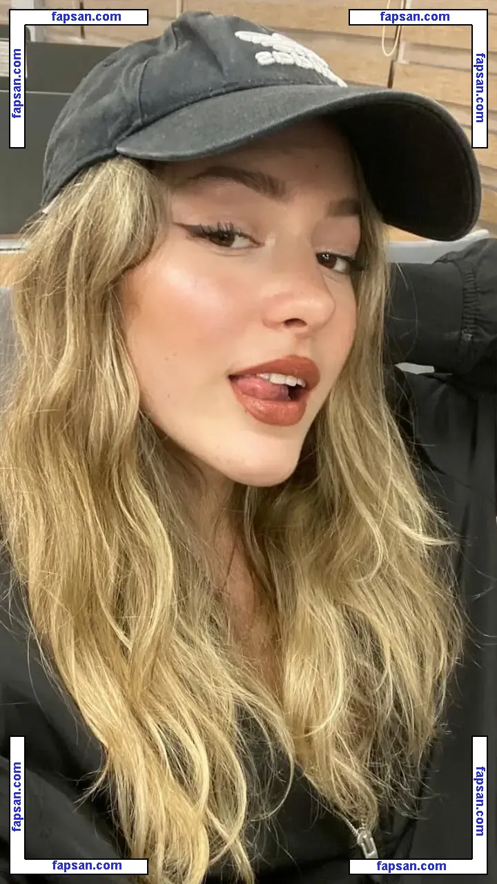 cisilleyup nude photo #0014 from OnlyFans