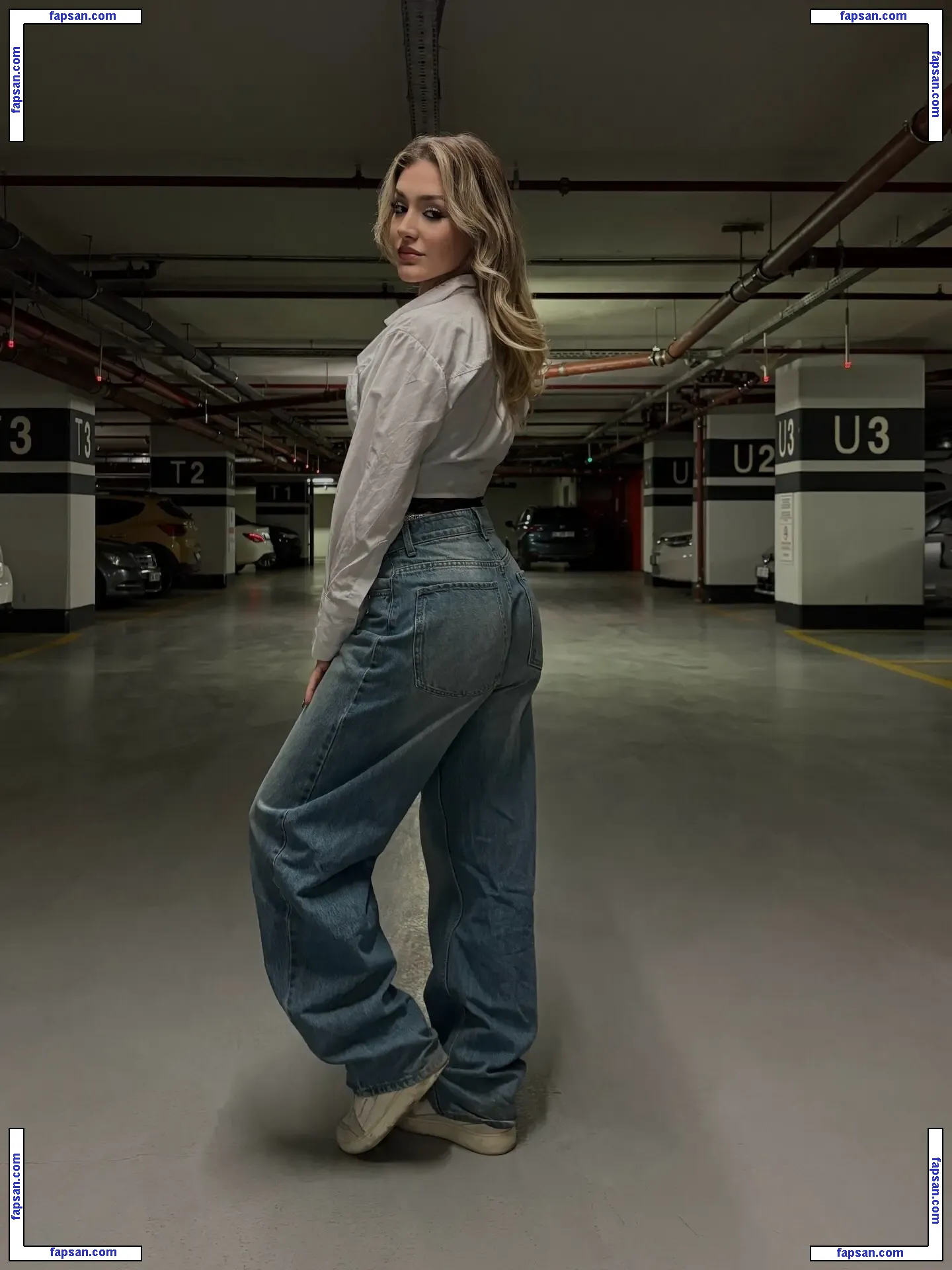 cisilleyup nude photo #0023 from OnlyFans