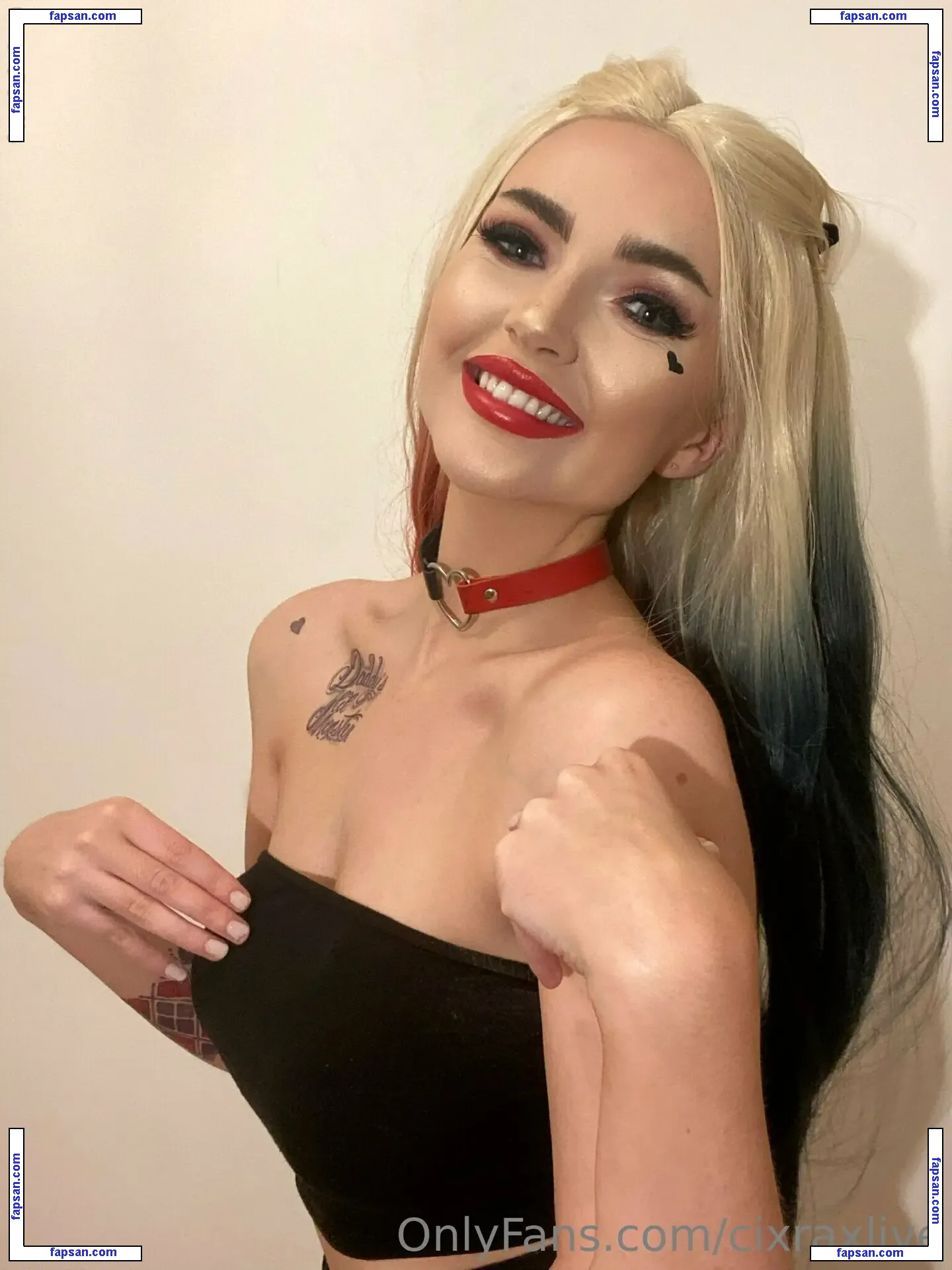 cixraxlive nude photo #0001 from OnlyFans