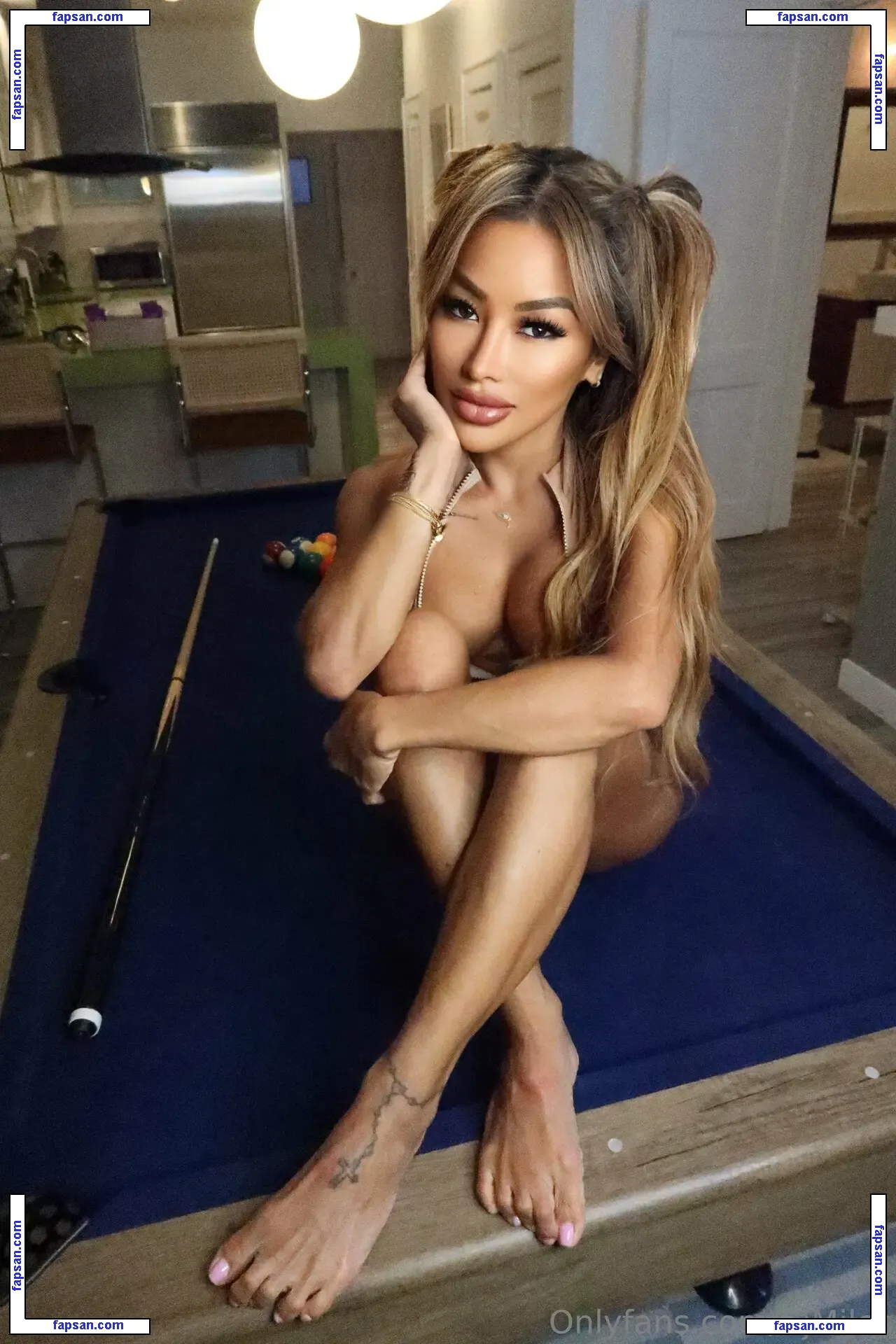 cjmilesvip nude photo #0017 from OnlyFans
