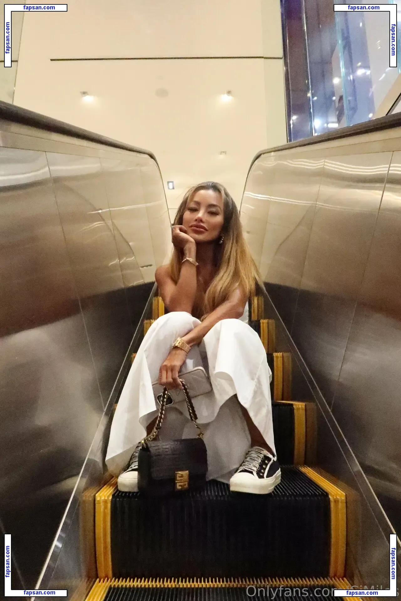 cjmilesvip nude photo #0026 from OnlyFans