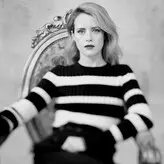 Claire Foy голая #0033