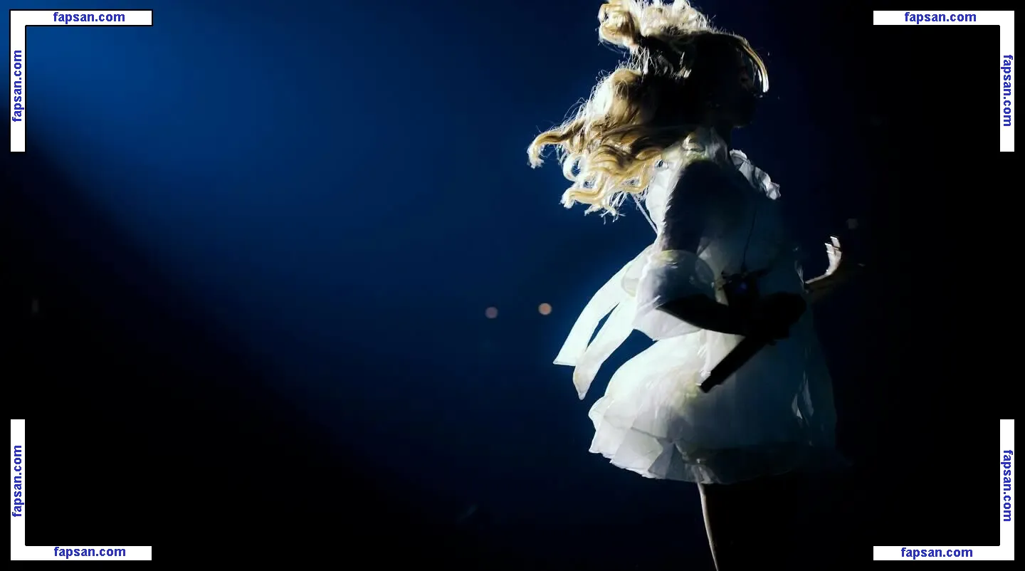 Claire Rosinkranz голая фото #0015 с Онлифанс