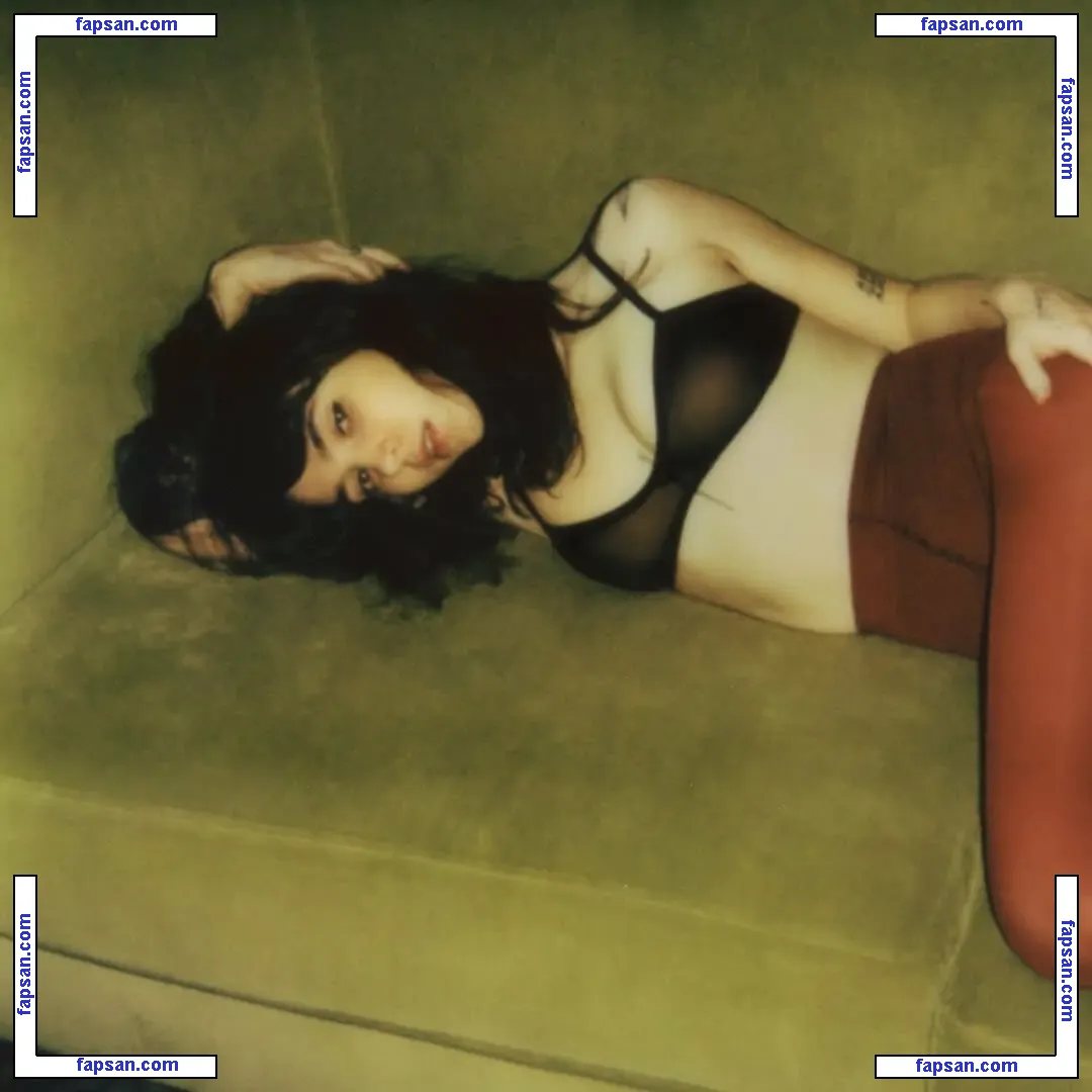 Clairo nude photo #0058 from OnlyFans