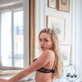 Clara Vanden Abeele nude #0002