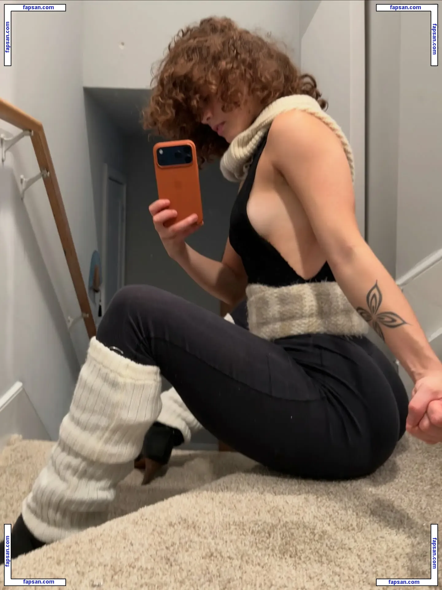 clara.west nude photo #0051 from OnlyFans