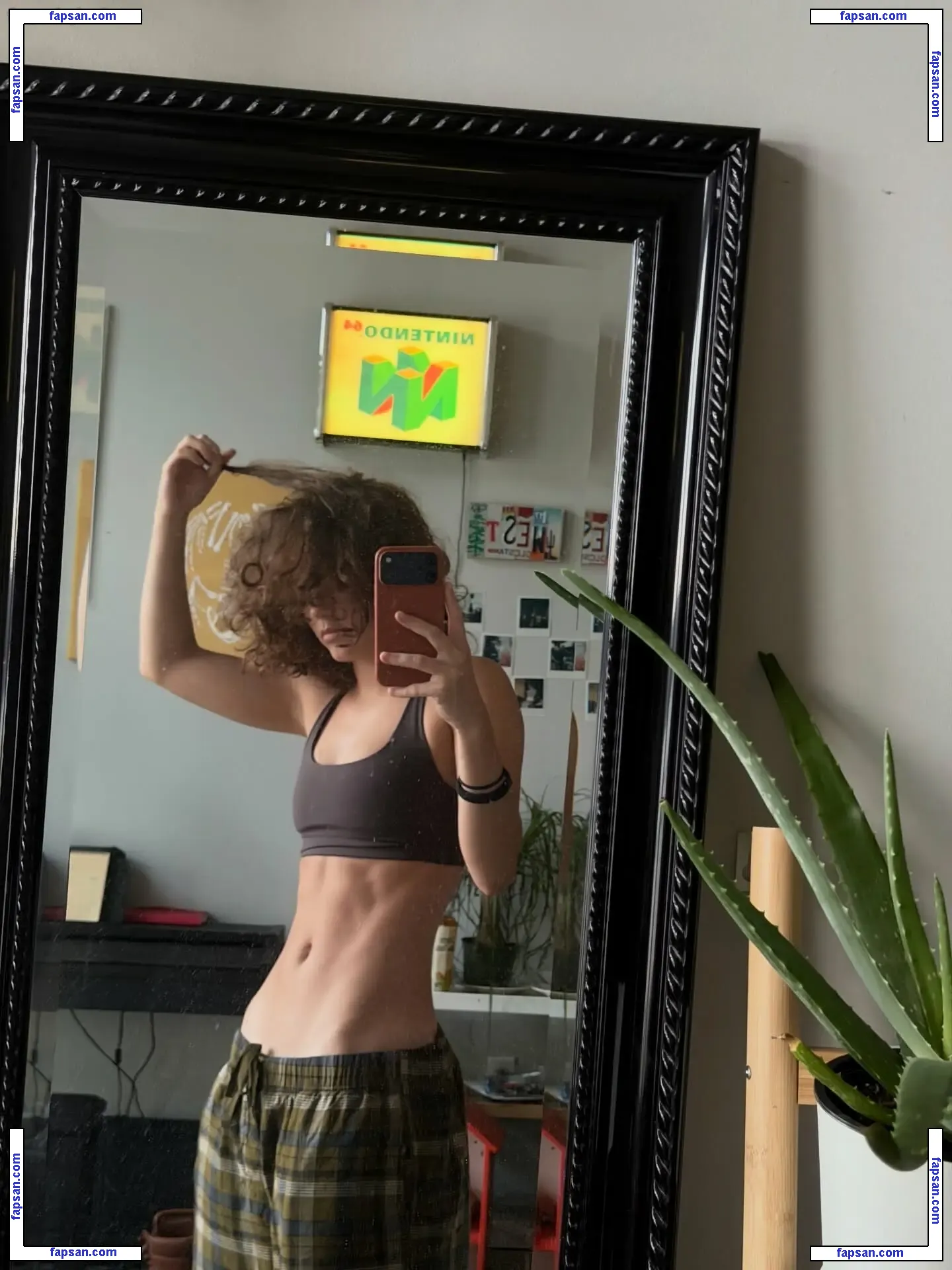 clara.west nude photo #0065 from OnlyFans