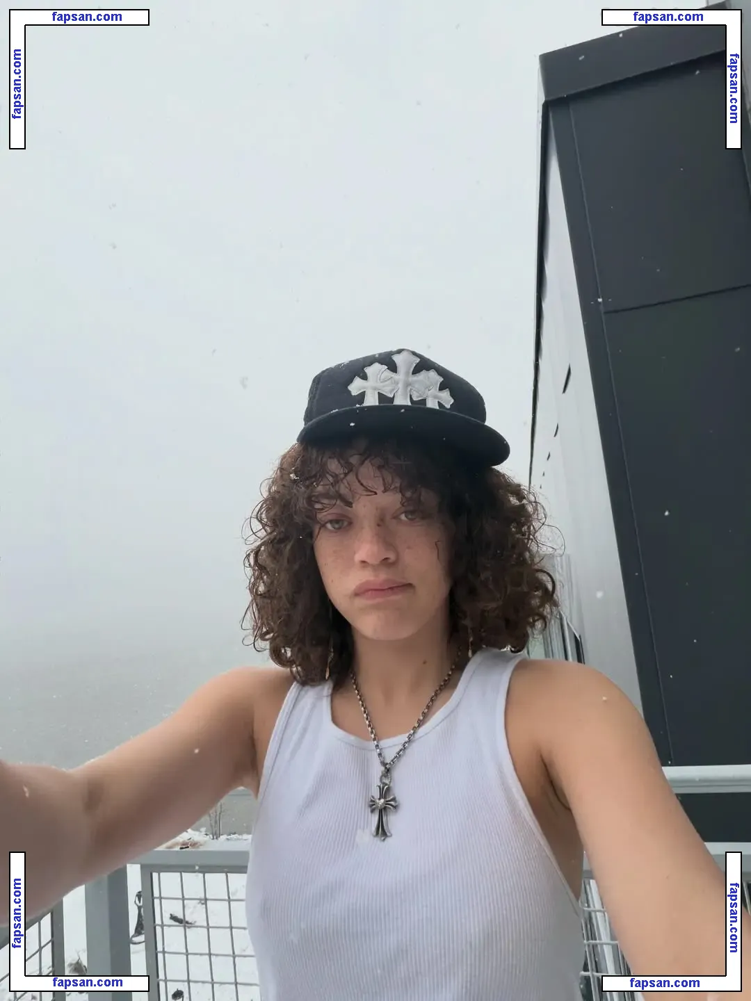 clara.west nude photo #0068 from OnlyFans