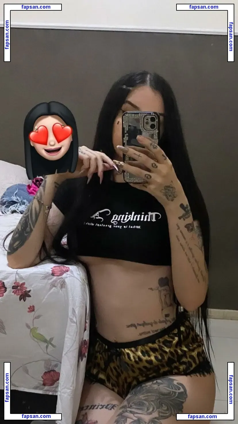 Clarapixys nude photo #0023 from OnlyFans
