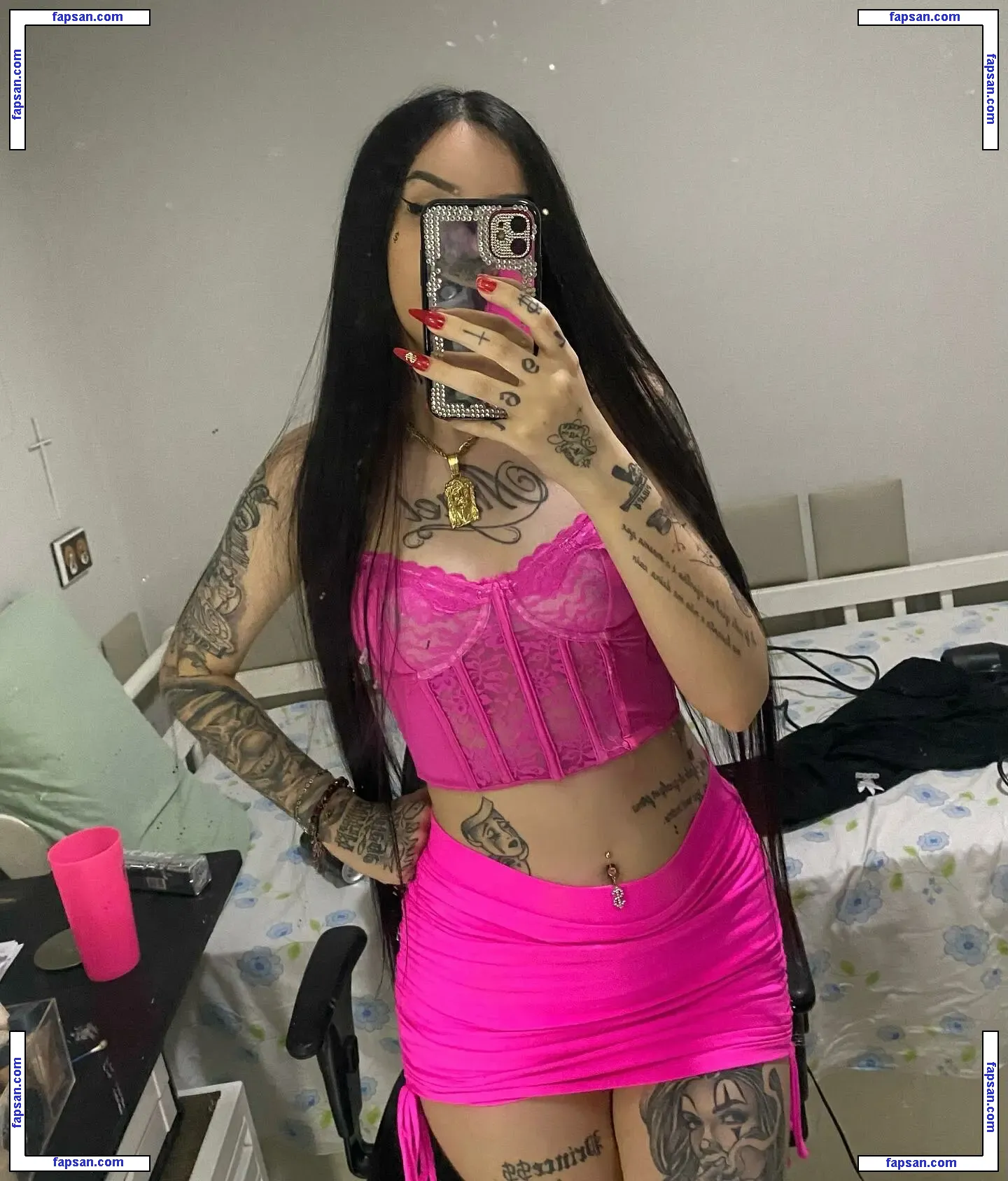 Clarapixys nude photo #0028 from OnlyFans