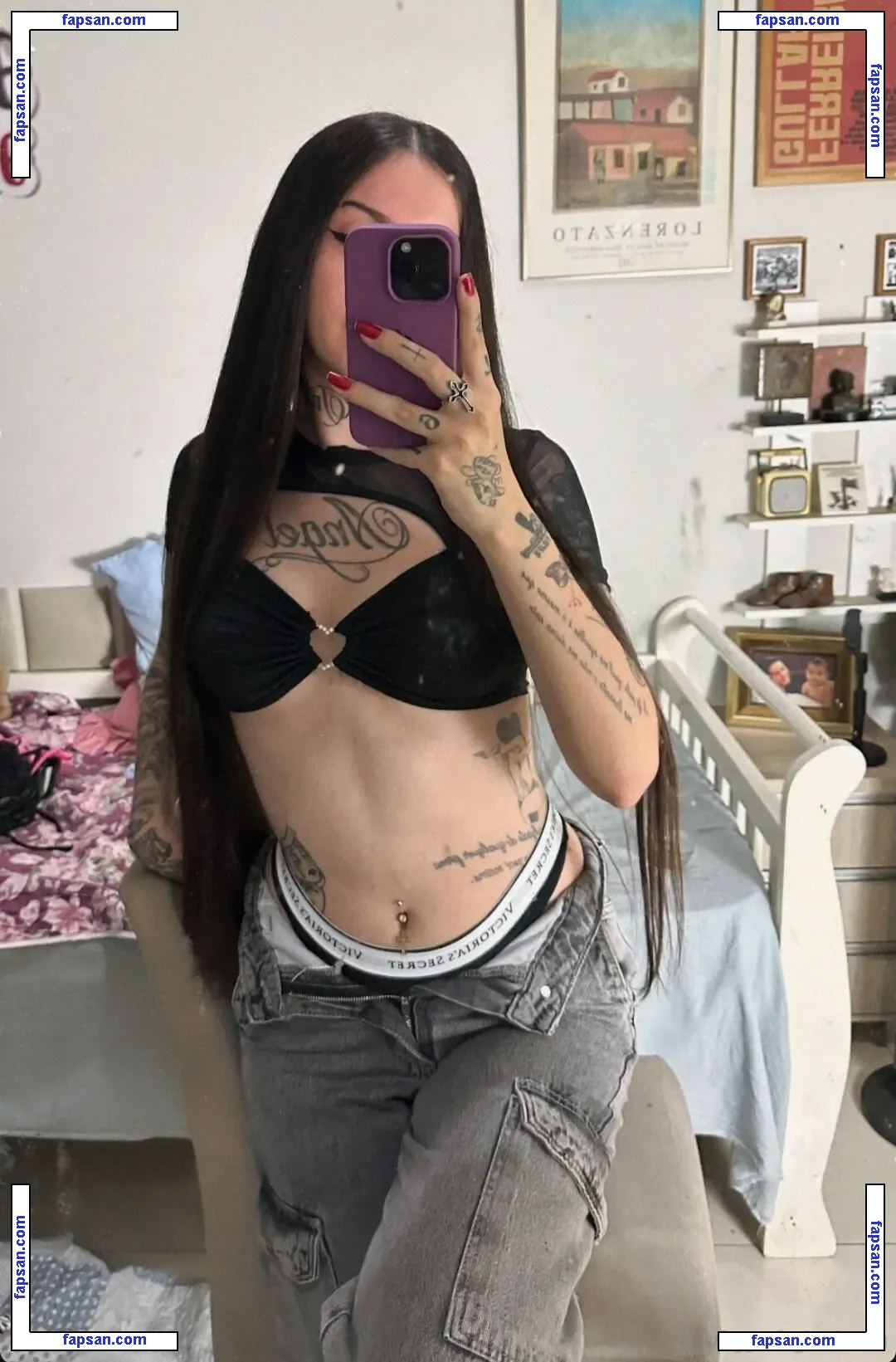 Clarapixys nude photo #0031 from OnlyFans