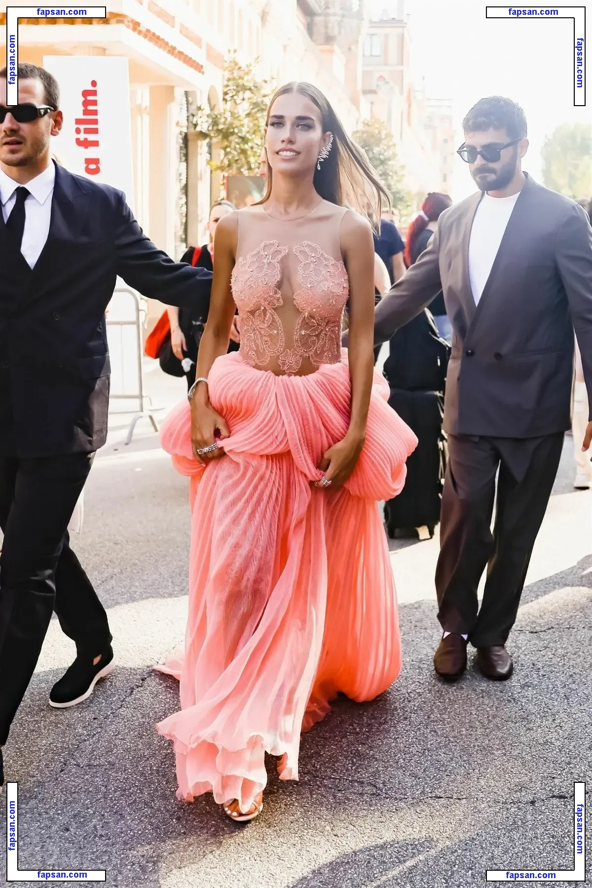 clarasoccini nude photo #0012 from OnlyFans