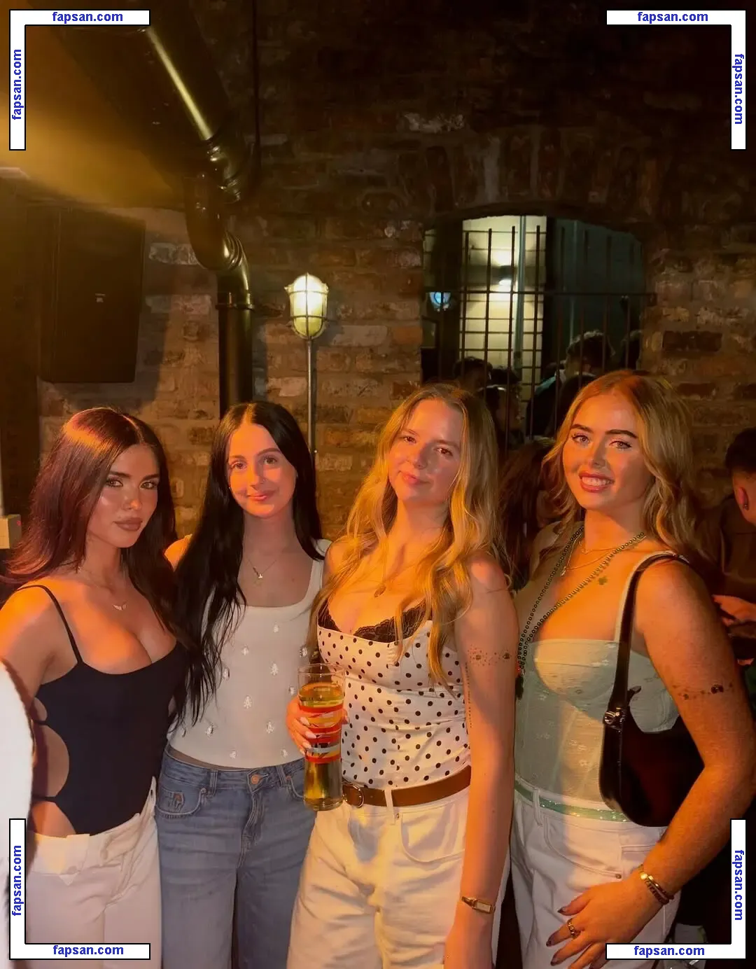 Clarissa Bea голая фото #0088 с Онлифанс