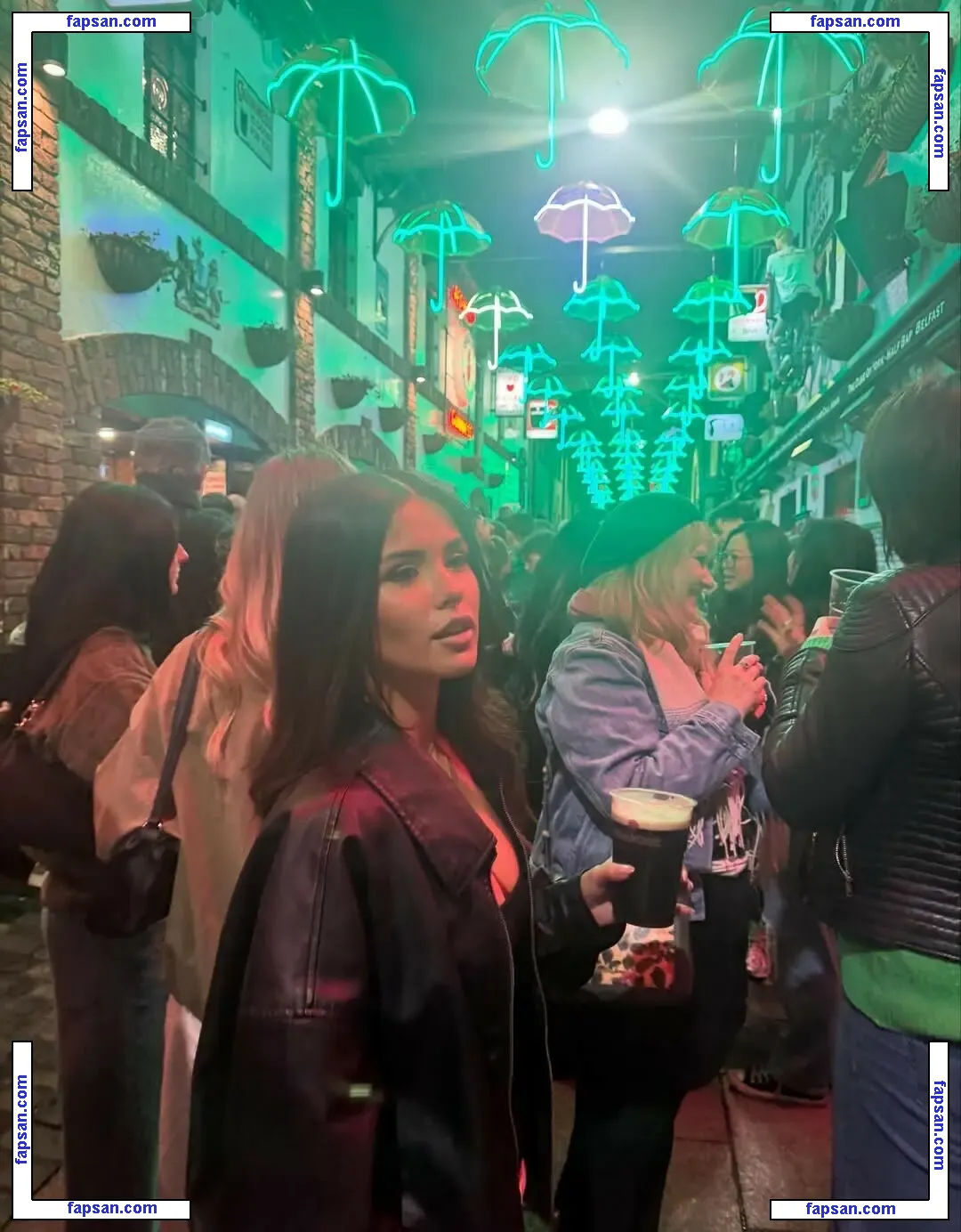 Clarissa Bea голая фото #0090 с Онлифанс