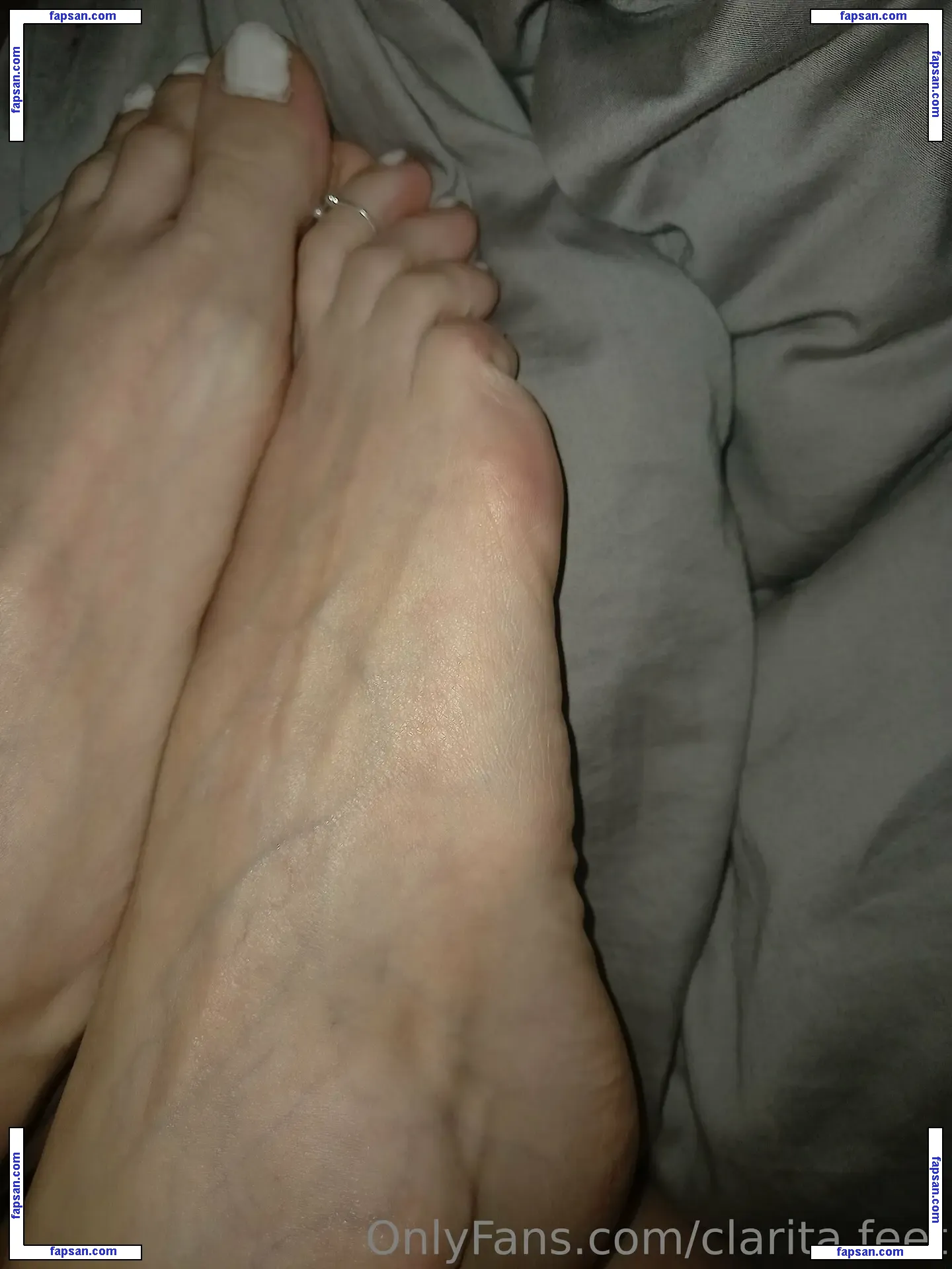 clarita.feet nude photo #0023 from OnlyFans