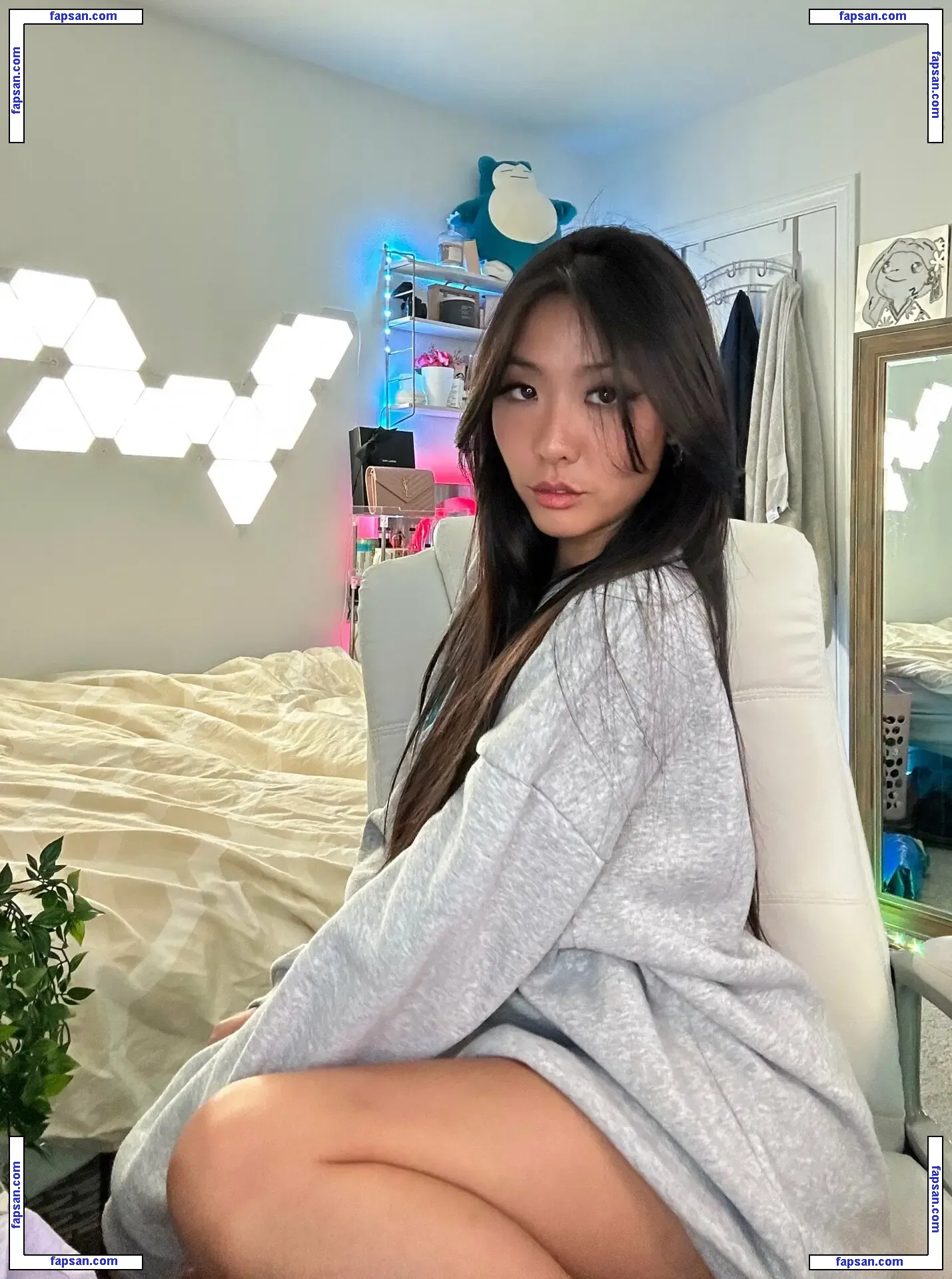 Classic_Christinee nude photo #0014 from OnlyFans