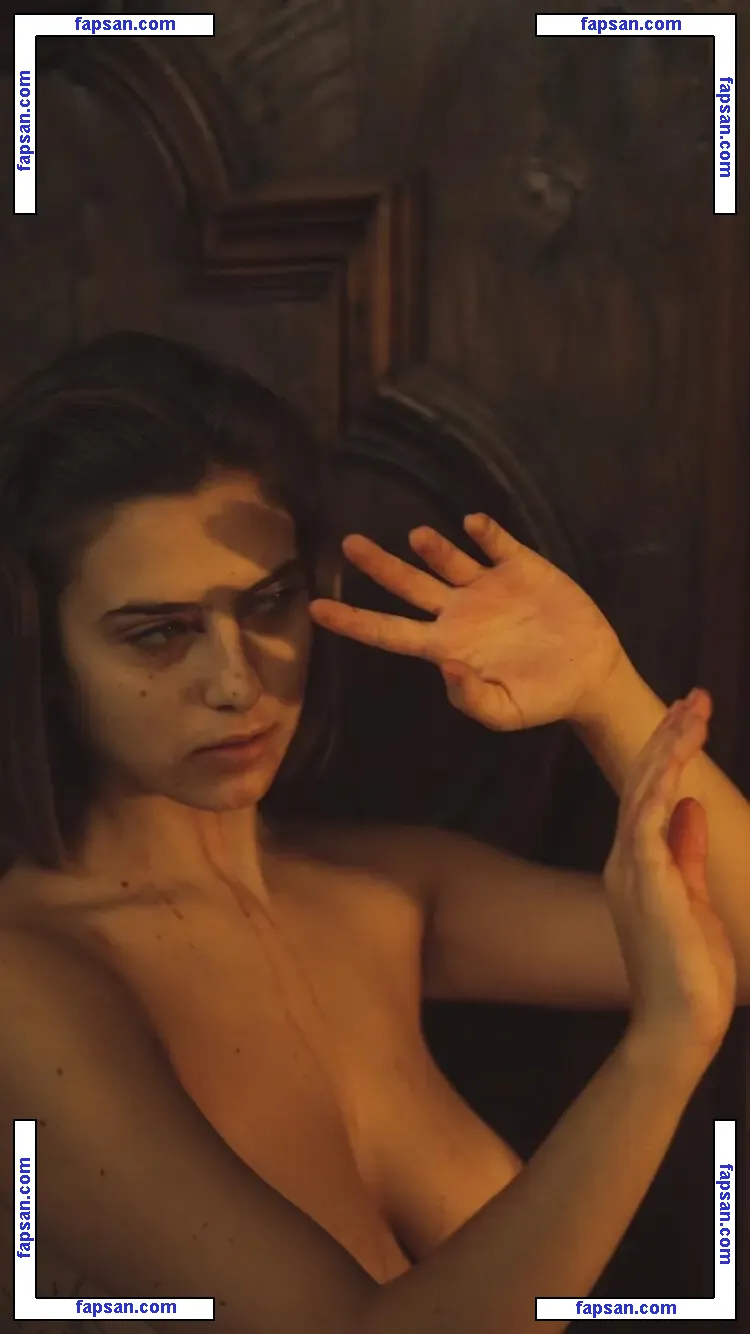 Claudia Napolitano nude photo #0002 from OnlyFans