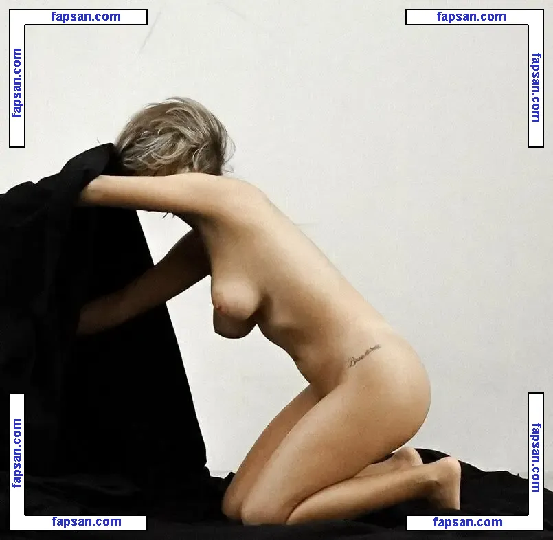 Claudia Napolitano nude photo #0009 from OnlyFans