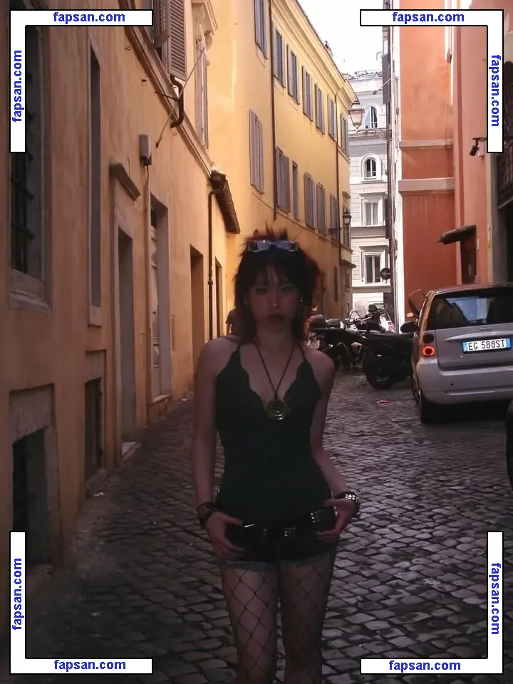 Claudia Rue голая фото #0015 с Онлифанс