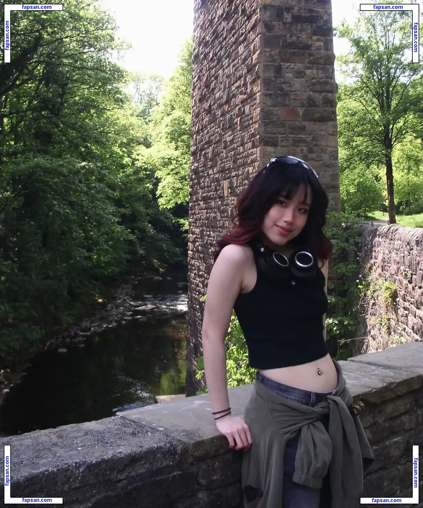 Claudia Rue голая фото #0017 с Онлифанс