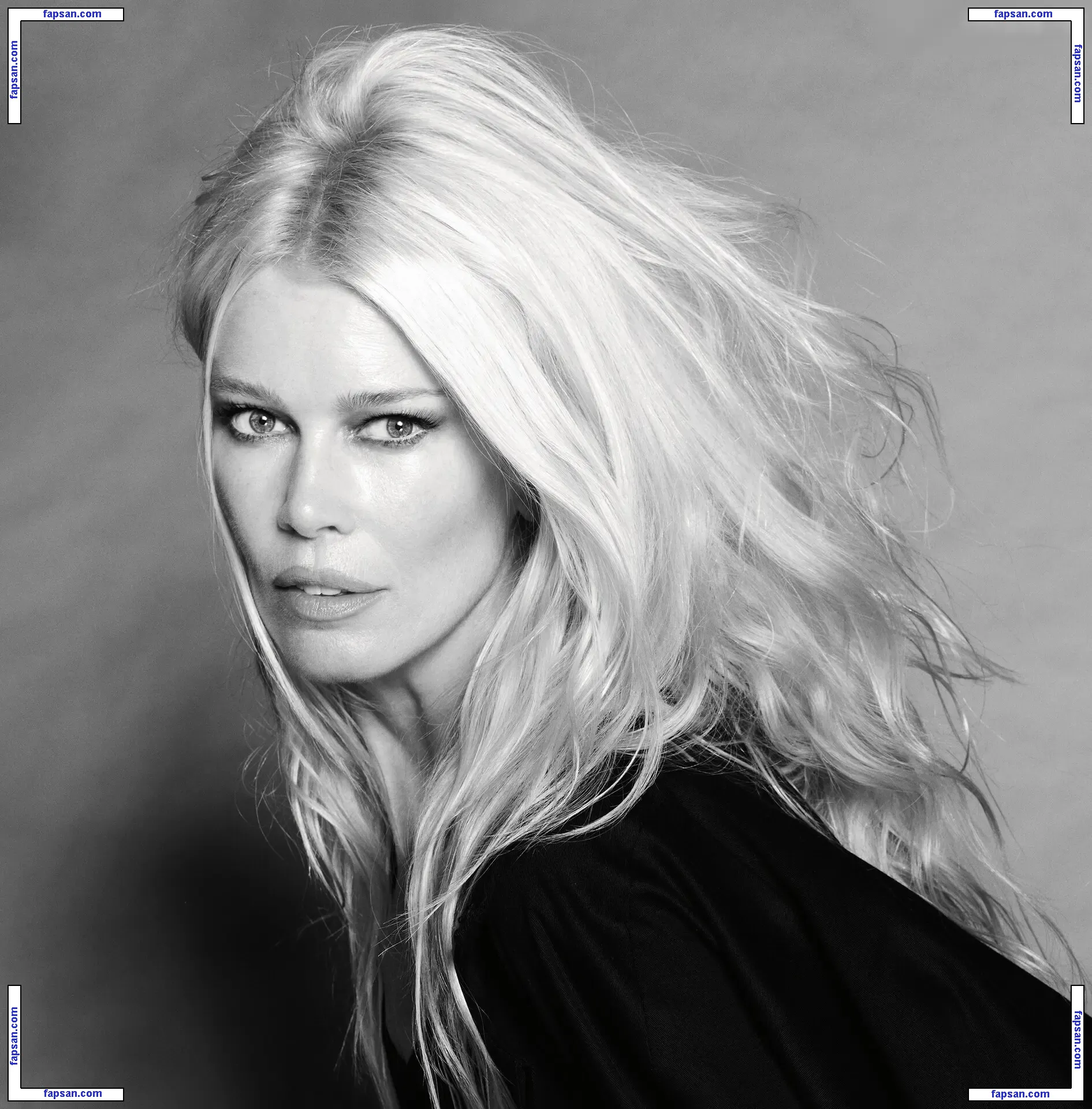 Claudia Schiffer / claudiaschiffer голая фото #0460 с Онлифанс