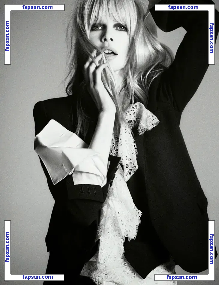 Claudia Schiffer nude photo #0489 from OnlyFans