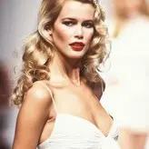 Claudia Schiffer голая #0359