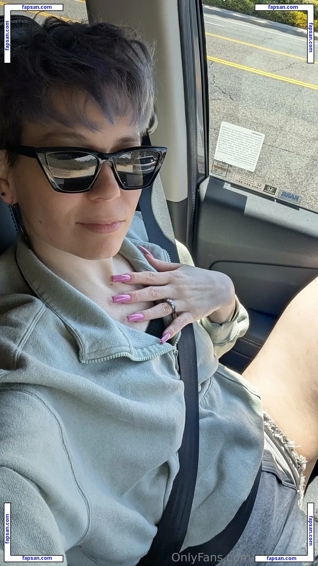 clawqueen nude photo #0003 from OnlyFans