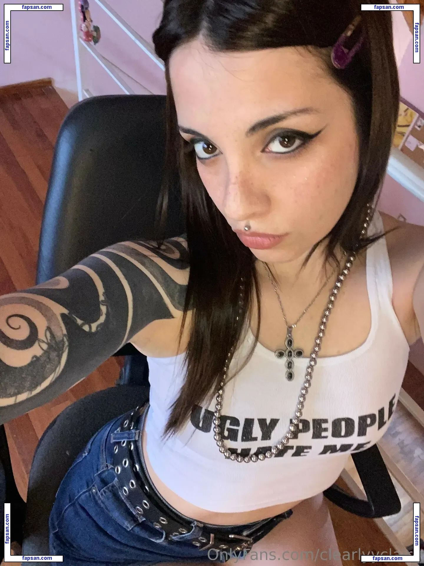 clearlyyclaire nude photo #0003 from OnlyFans