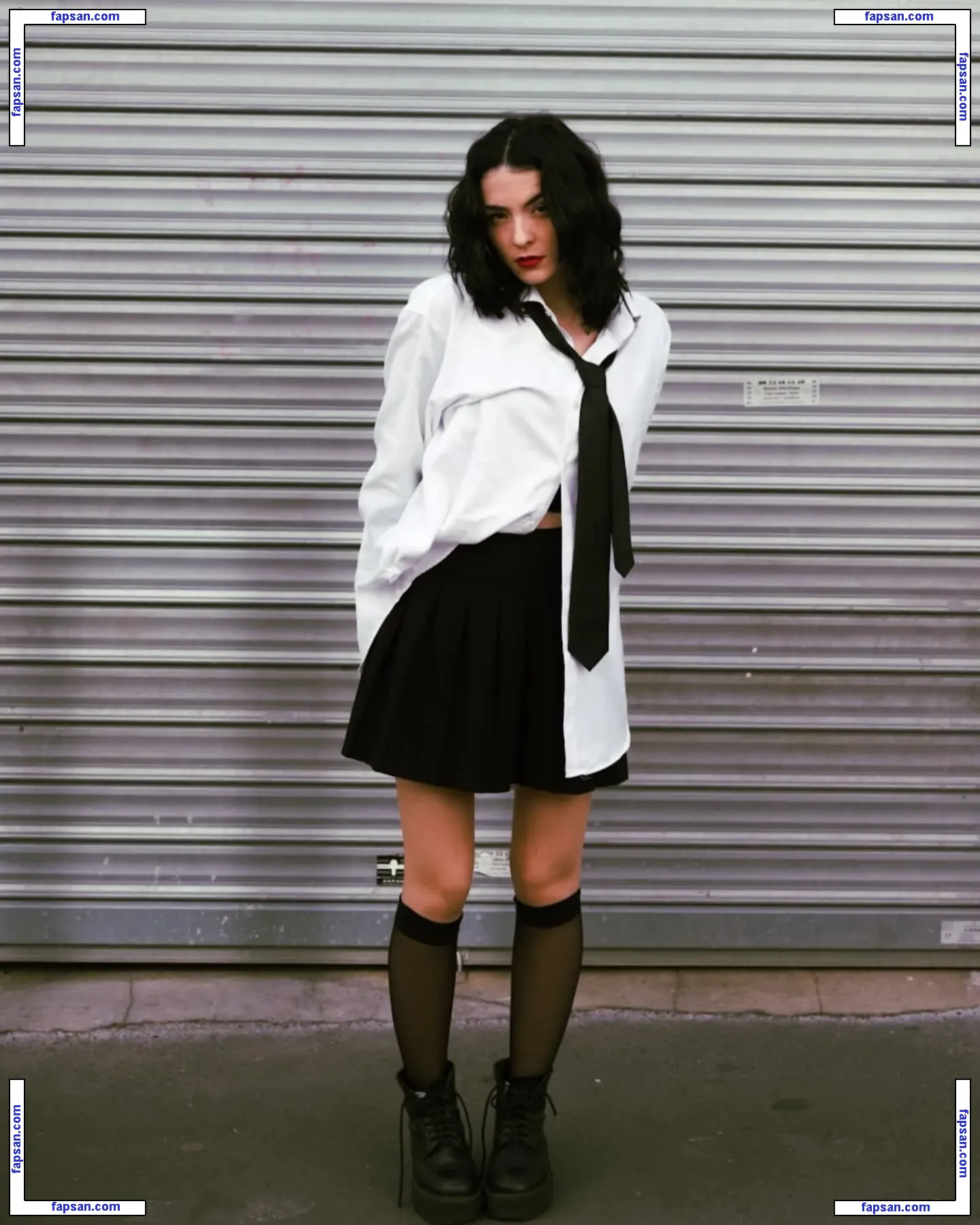 Clementinem_nava nude photo #0003 from OnlyFans