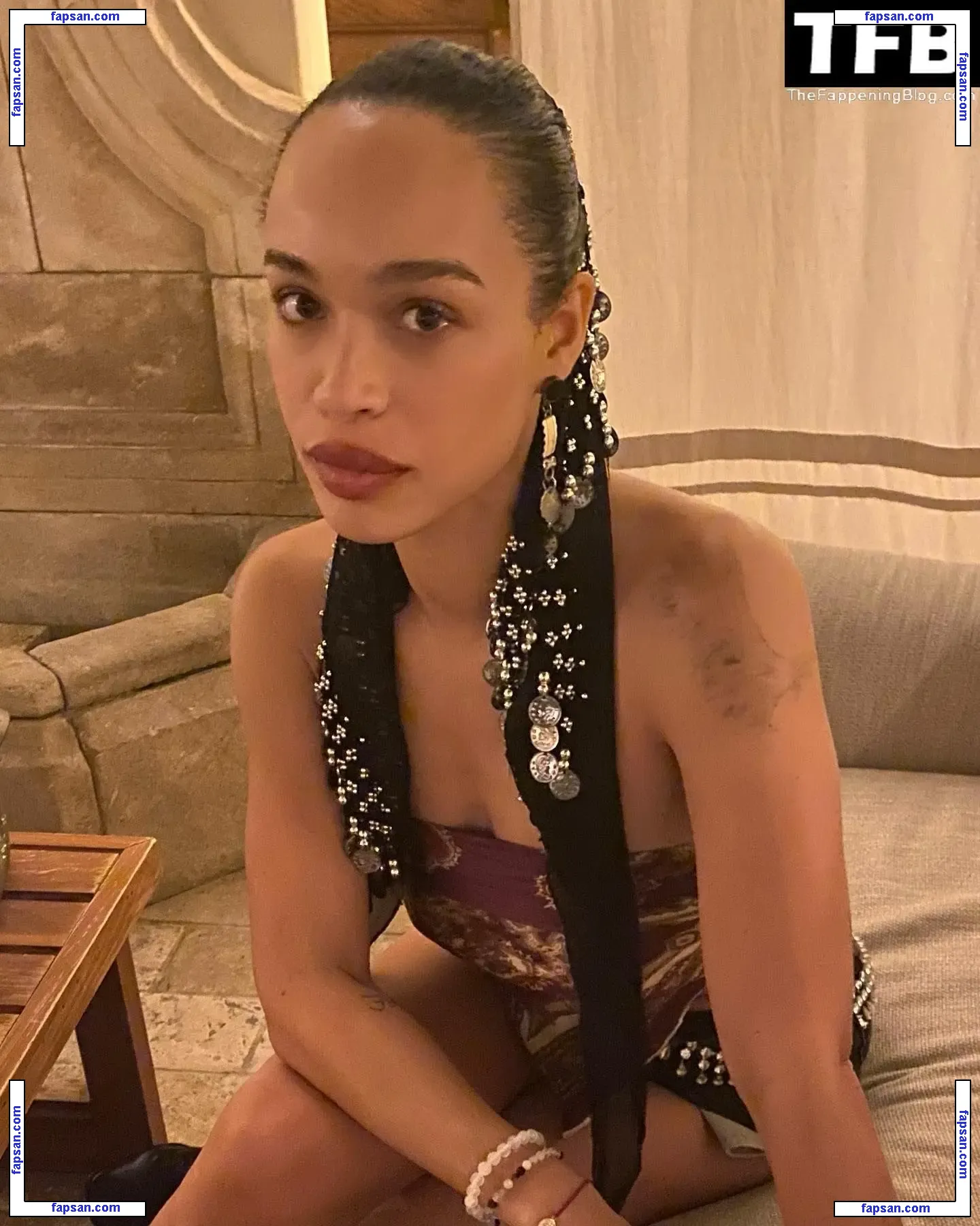 Cleopatra Coleman nude photo #0024 from OnlyFans