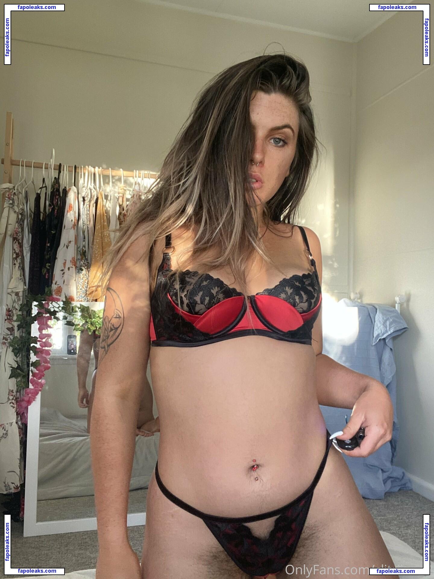 clitriinee2 nude photo #0004 from OnlyFans