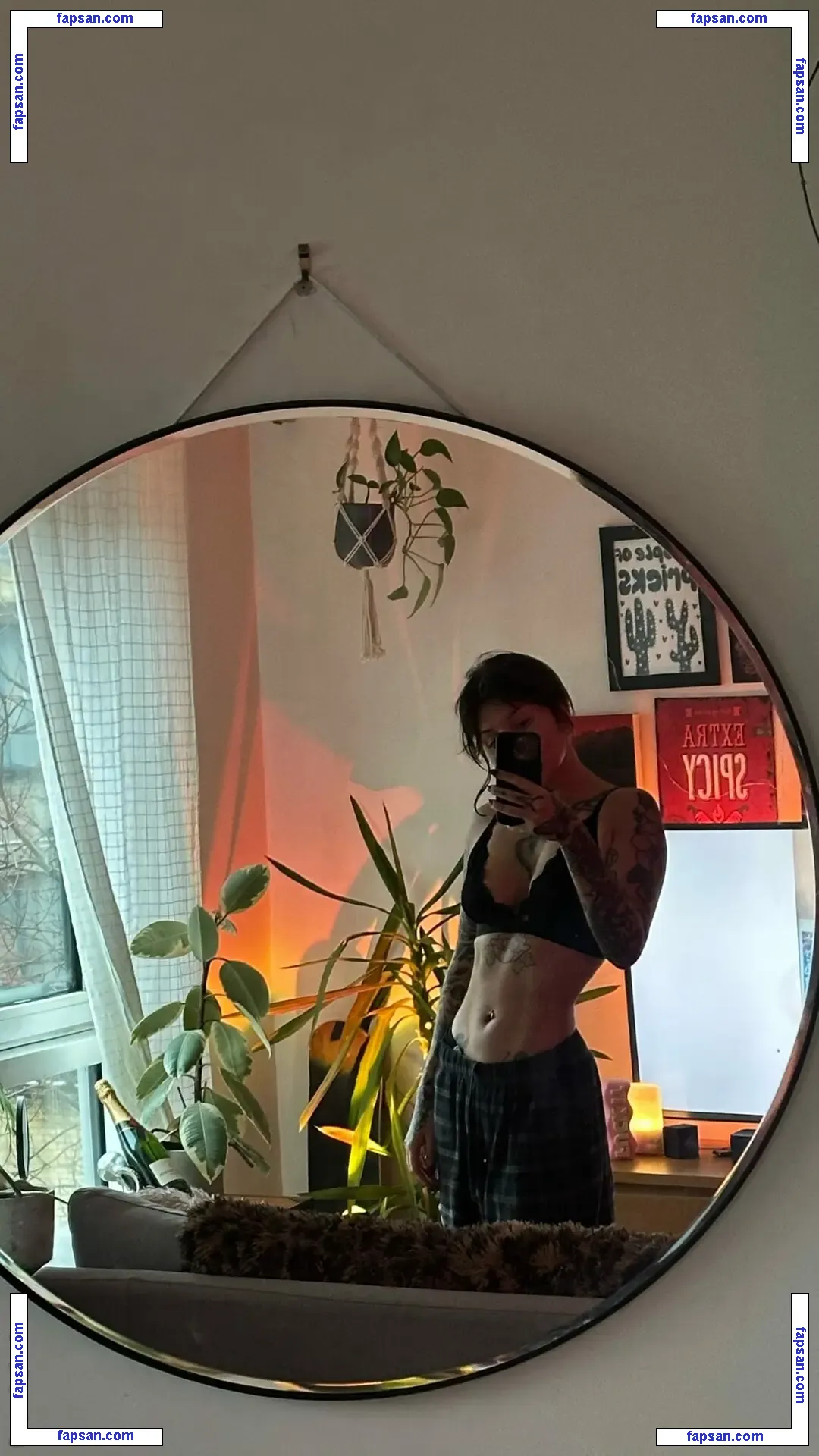 Clogascoigne голая фото #0004 с Онлифанс